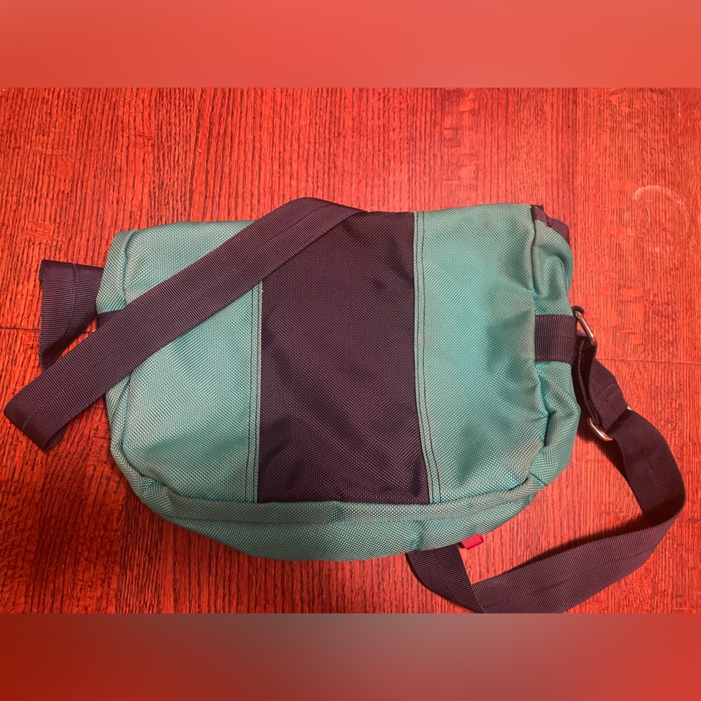 timbuk2 crossbody bag/purse - Picture 6 of 10
